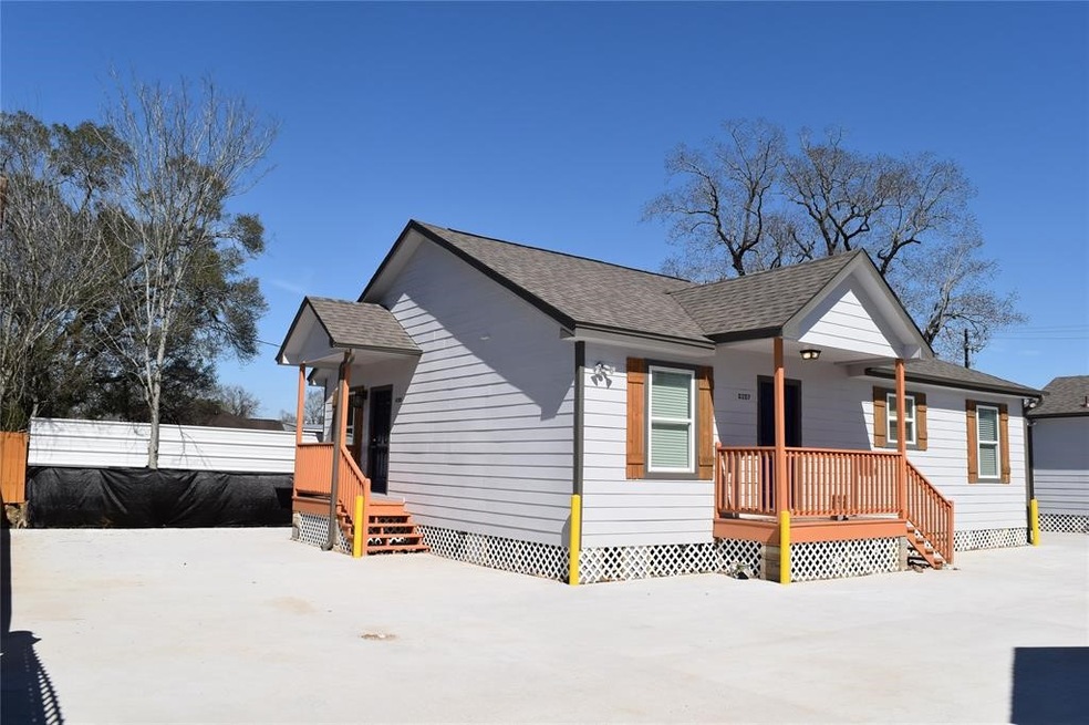 6205 Conley St, Houston, TX 77021 - photo 1