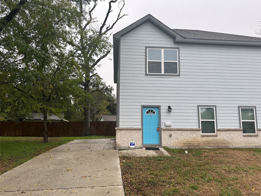 8626 Williamsdell St unit a, Houston, TX 77088 - photo 1