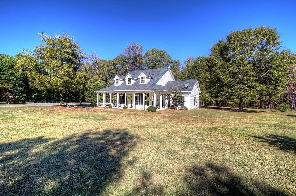 91 June Ln, Senoia, GA 30276 - photo 1