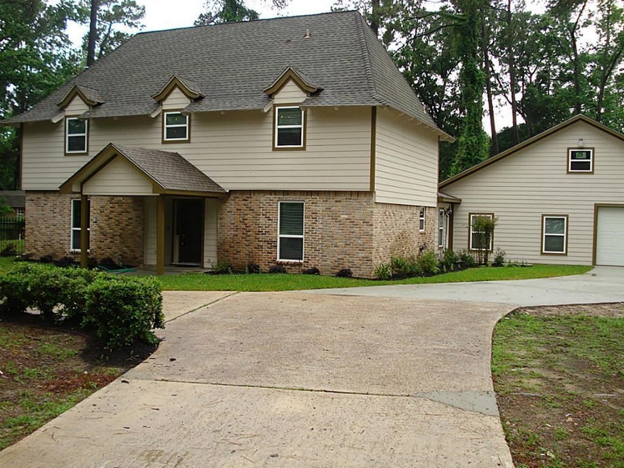 15370 Pinehurst Cir, Conroe, TX 77384 - photo 1