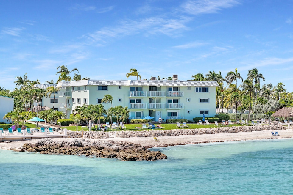 Sea Isles Condominium