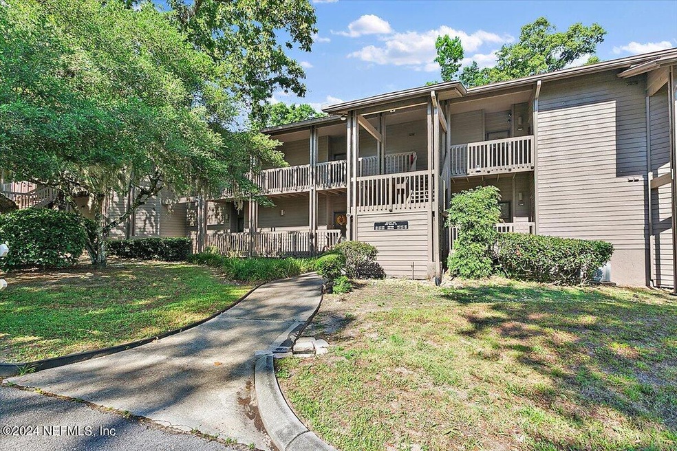 01-Exterior Front