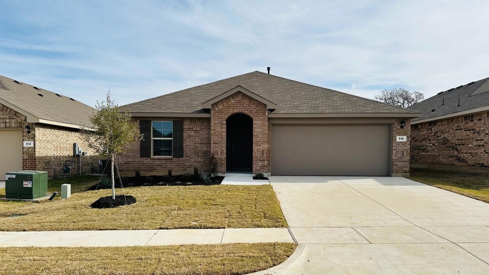 516 Bronze Cir E, Springtown, TX 76082 - photo 1