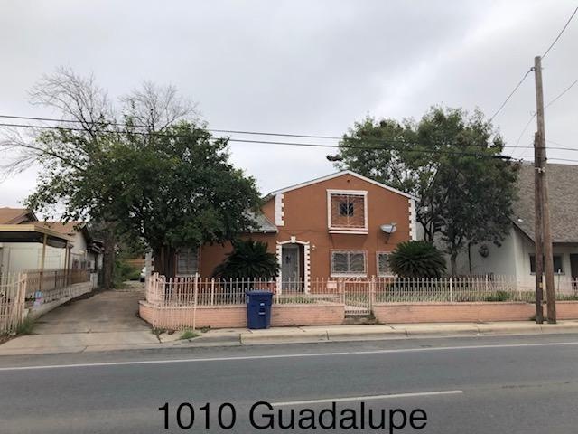 1010 Guadalupe St, Laredo, TX 78040 - photo 1