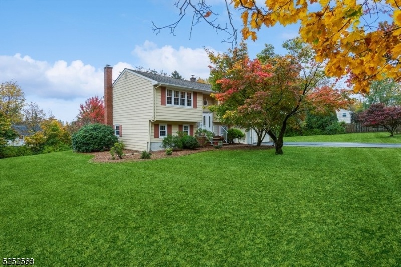 13 Jeffrey Ct, Branchburg, NJ 08876 - photo 1