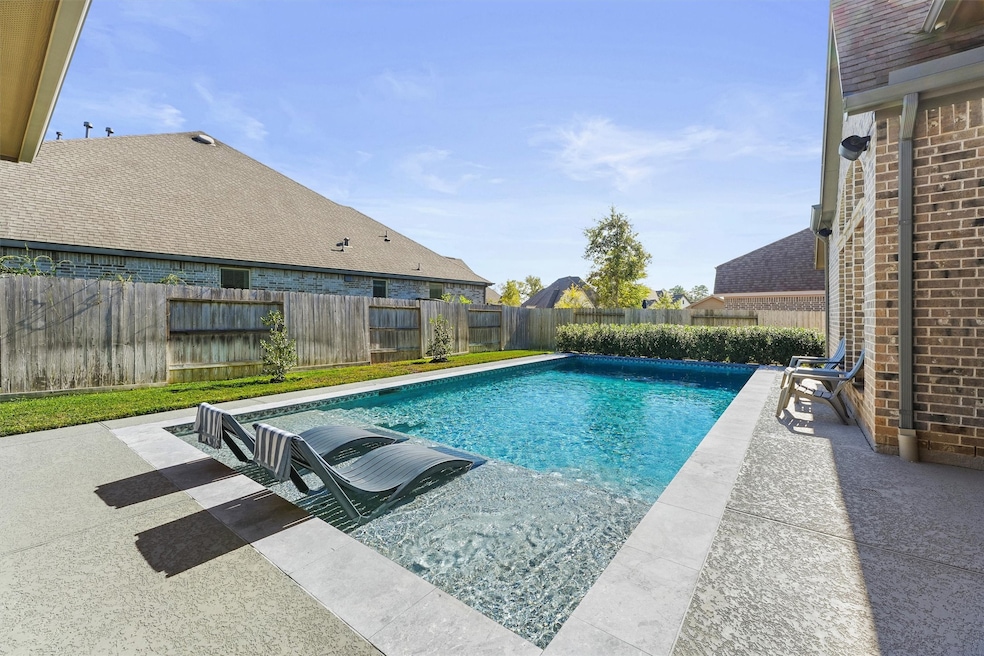 19219 Yellow Chestnut Ln, New Caney, TX 77357 - photo 1