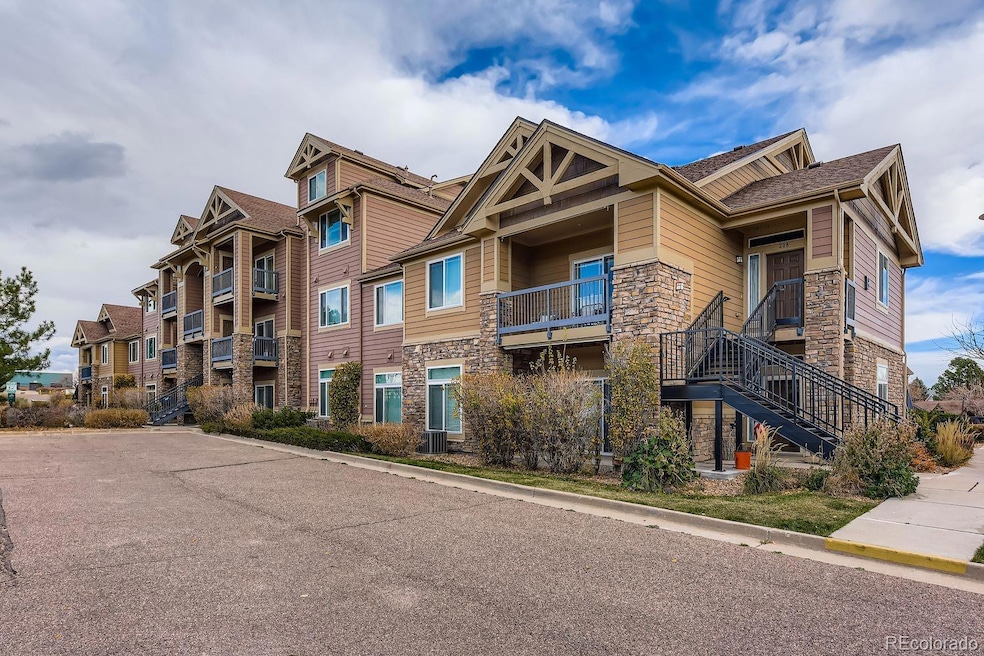 8779 S Kipling Way unit 106, Littleton, CO 80127 - photo 1