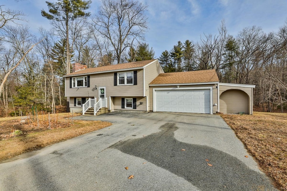 117 Page Rd, Litchfield, NH 03052 - photo 1