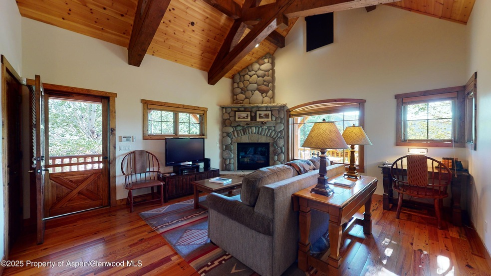 STEPA-ROARING-FORK-CLUB-living(1)