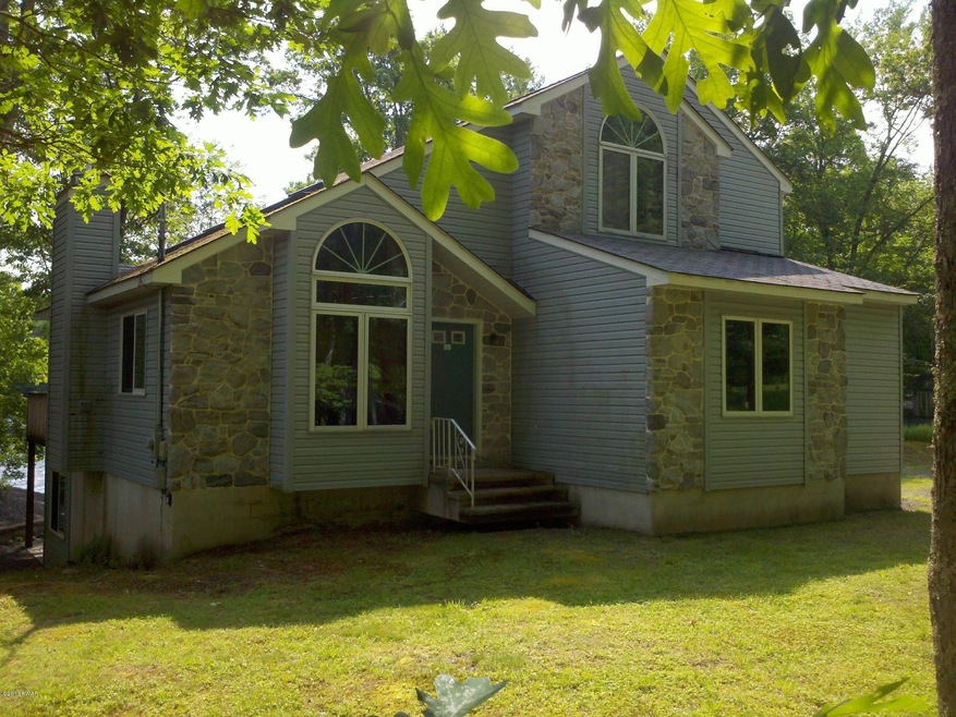 274 Fawn Lake Dr, Hawley, PA 18428 - photo 1