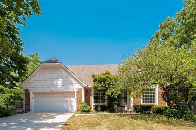 7928 Haskins St, Lenexa, KS 66215 - photo 1