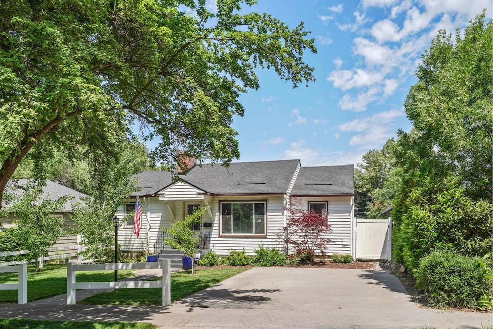 1212 W 12th Ave, Spokane, WA 99204 - photo 1