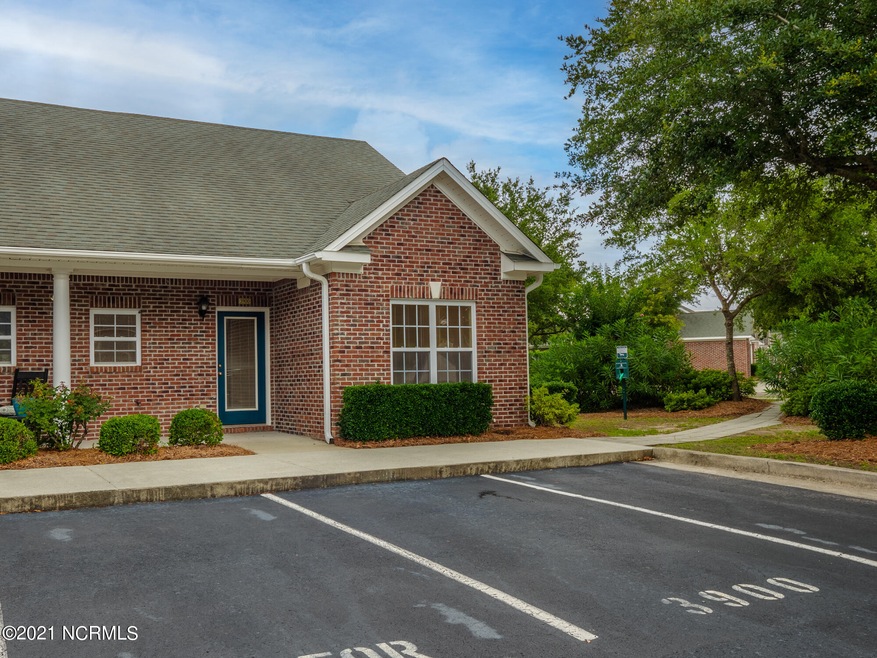 3900 Spicetree