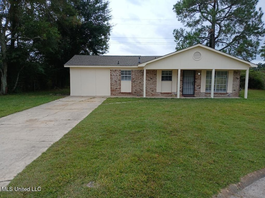 208 Cedar Dr, Diberville, MS 39540 - photo 1