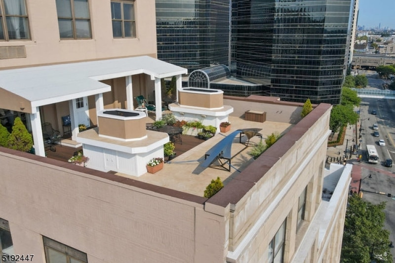 111 Mulberry St unit 10A, Newark, NJ 07102 - photo 1