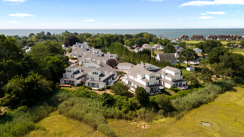 175 S End Rd unit E31, East Haven, CT 06512 - photo 1