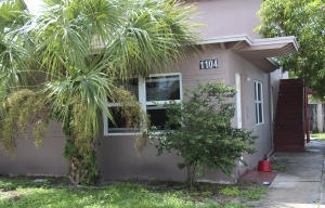 1104 State St unit 3, West Palm Beach, FL 33407 - photo 1