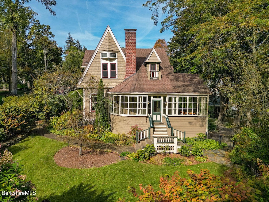 Pending $675,000 • Co-Listing Agent