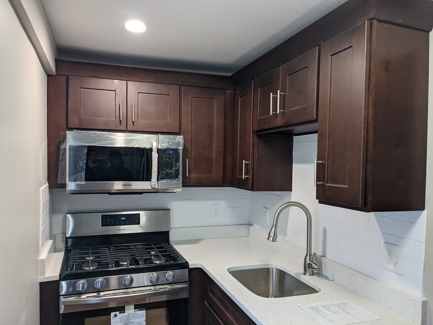 319 Washington St unit F, Abington, MA 02351 - photo 1