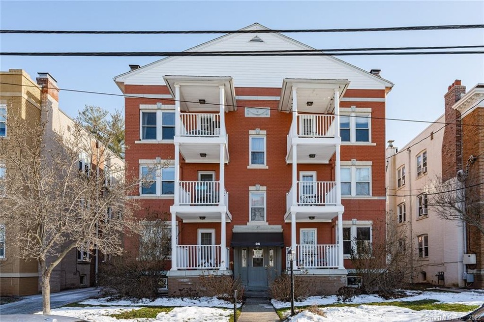 26 Robin Rd unit 5, West Hartford, CT 06119 - photo 1