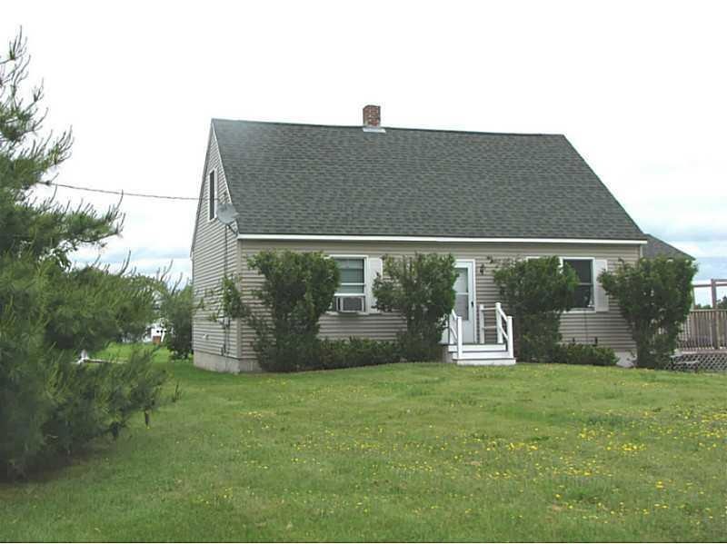 Exterior Front. Newer 1997 - 3BR, 2...
