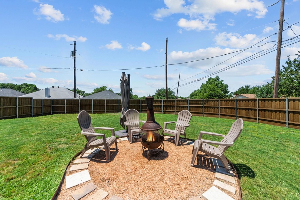 700 Meadow Ln, Wylie, TX 75098 - photo 1