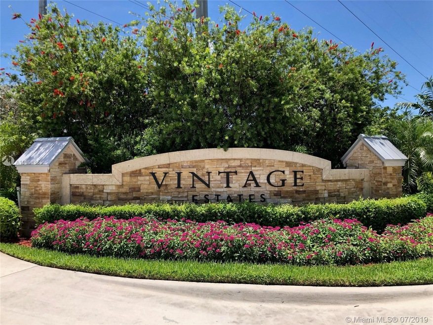 10554 NW 70th Ln, Doral, FL 33178 - photo 1