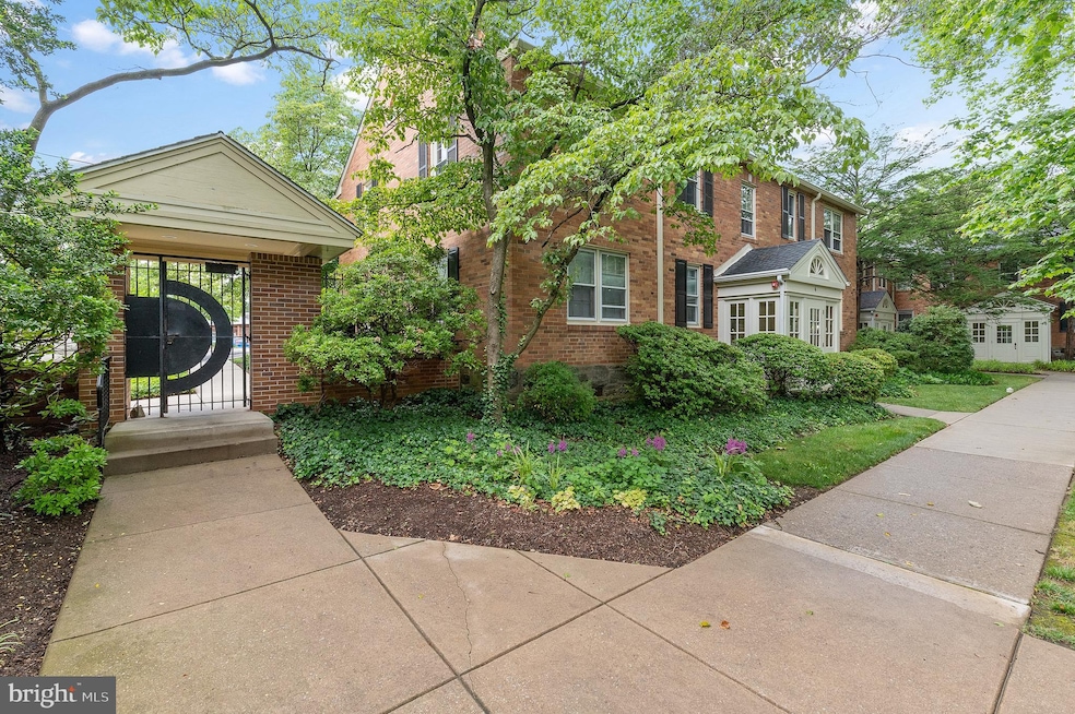 42 Conshohocken State Rd unit 2E, Bala Cynwyd, PA 19004 - photo 1