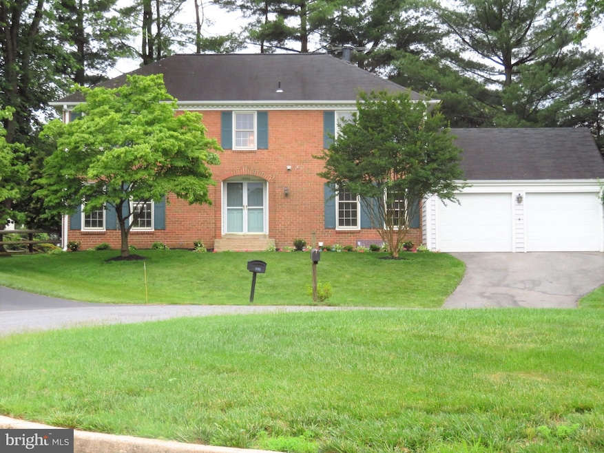 12400 Frost Ct, Potomac, MD 20854 - photo 1