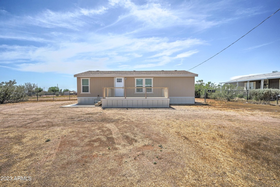 2706 N Grand Dr-1