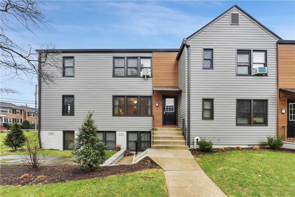 4 Tappan Landing Rd unit 31B, Tarrytown, NY 10591 - photo 1