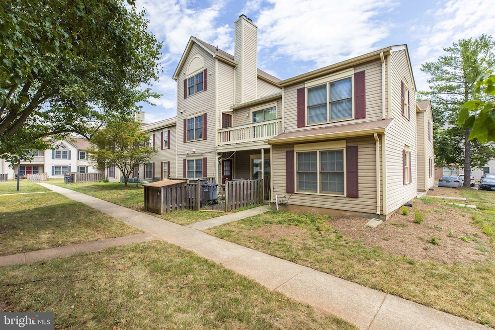 10507 Stonington Ln, Manassas, VA 20109 - photo 1