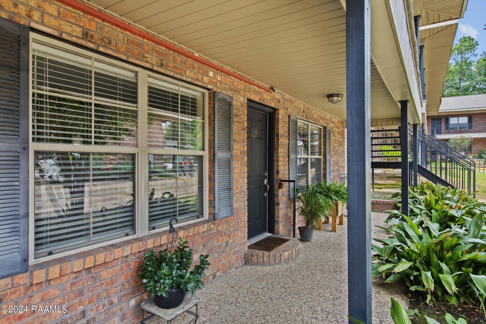 112 Hillside Drive, 39