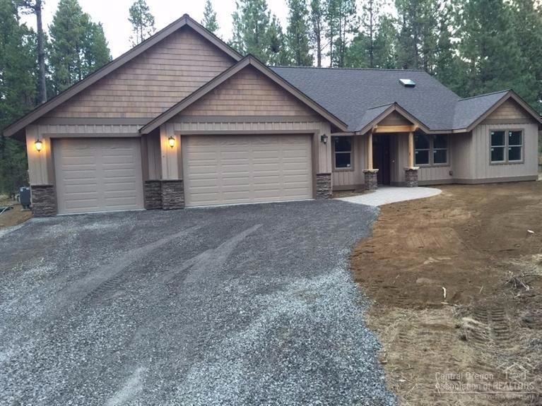 17235 Bakersfield Rd, Bend, OR 97707 - photo 1