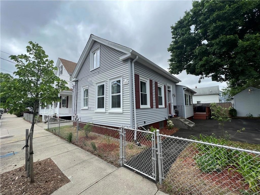 185 Roosevelt St, Providence, RI 02909 - photo 1