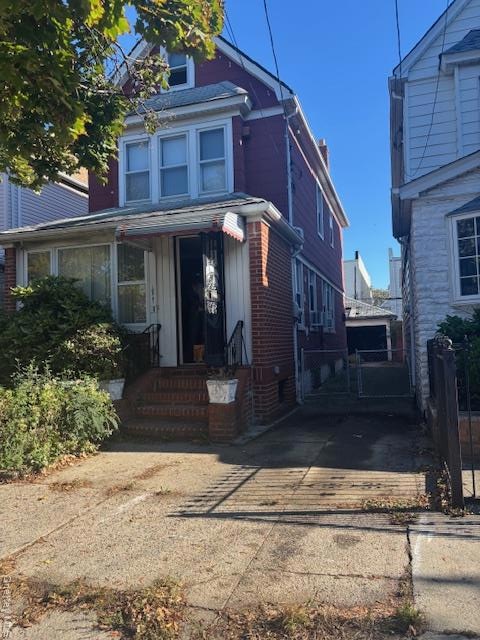 10431 113th St, South Richmond Hill, NY 11419 - photo 1