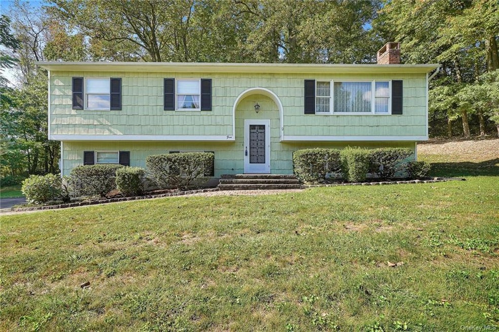 5 Chaparral Rd, Nanuet, NY 10954 - photo 1