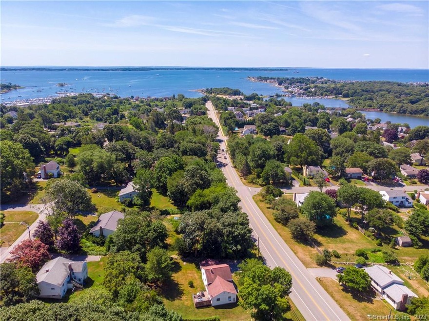 686 Groton Long Point Rd, Groton, CT 06340 - photo 1