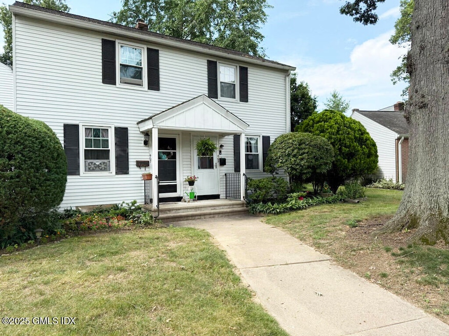 465 Sylvan Knoll Front