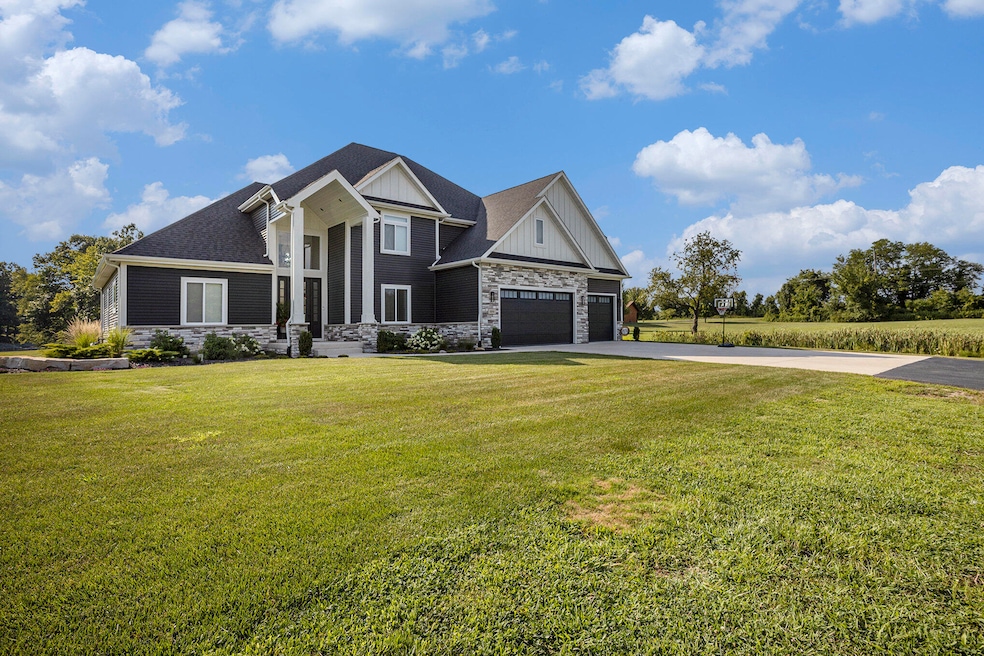 For Sale $1,099,900