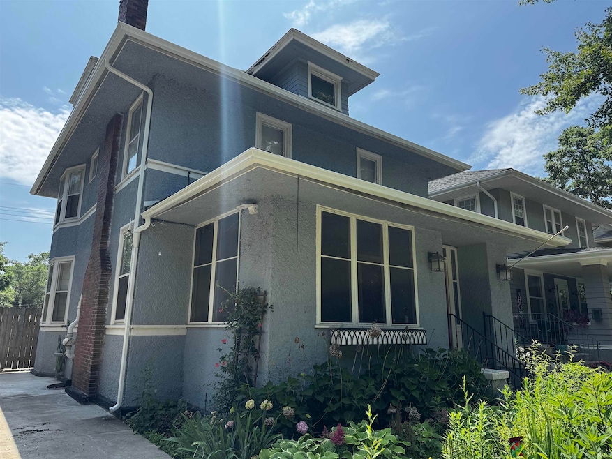 1069 Riverside Dr, South Bend, IN 46616 - photo 1