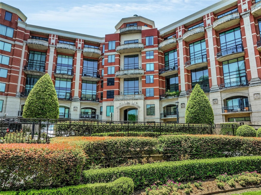 Premier highrise located in The Lakes on Post Oak