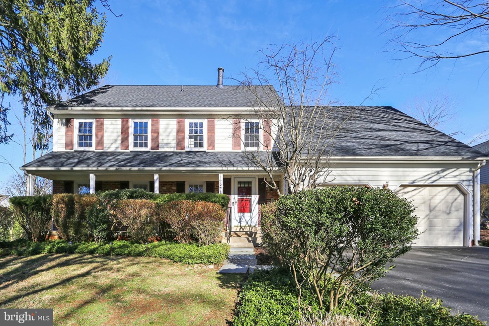 12413 Goldfinch Ct, Potomac, MD 20854 - photo 1