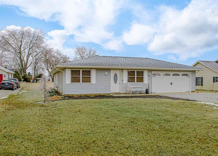 176 Finland Dr, Eaton, OH 45320 - photo 1