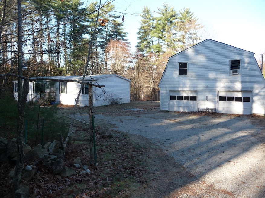 370 River Rd, Epsom, NH 03234 - photo 1