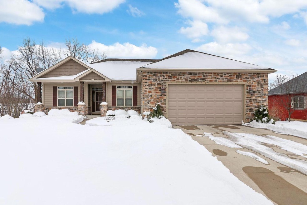8681 Chaucer Circle W, Bristol, WI2