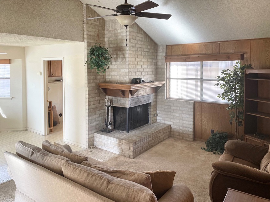 6814 Winding Trace Dr, Houston, TX 77086 - photo 1