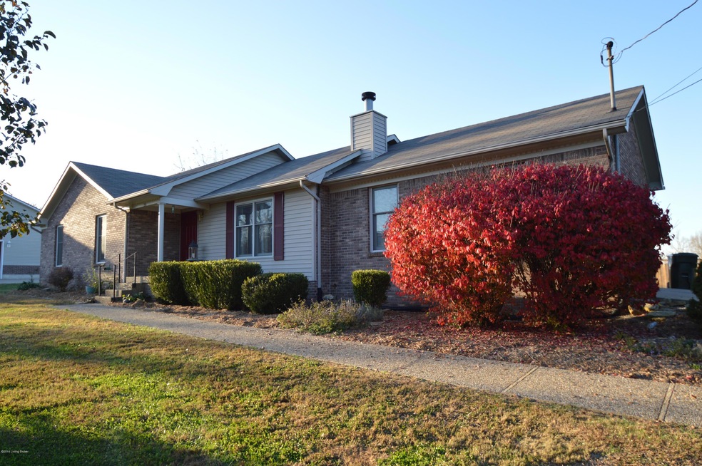 296 Brian Dr, Shepherdsville, KY 40165 - photo 1