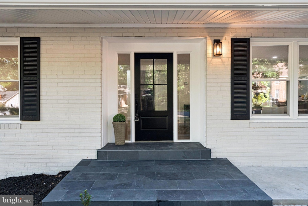 3819 Whitman Rd, Annandale, VA 22003 - photo 1