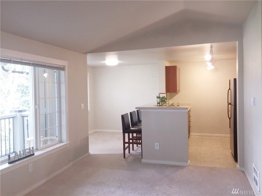 12404 E Gibson Rd unit L304, Everett, WA 98204 - photo 1